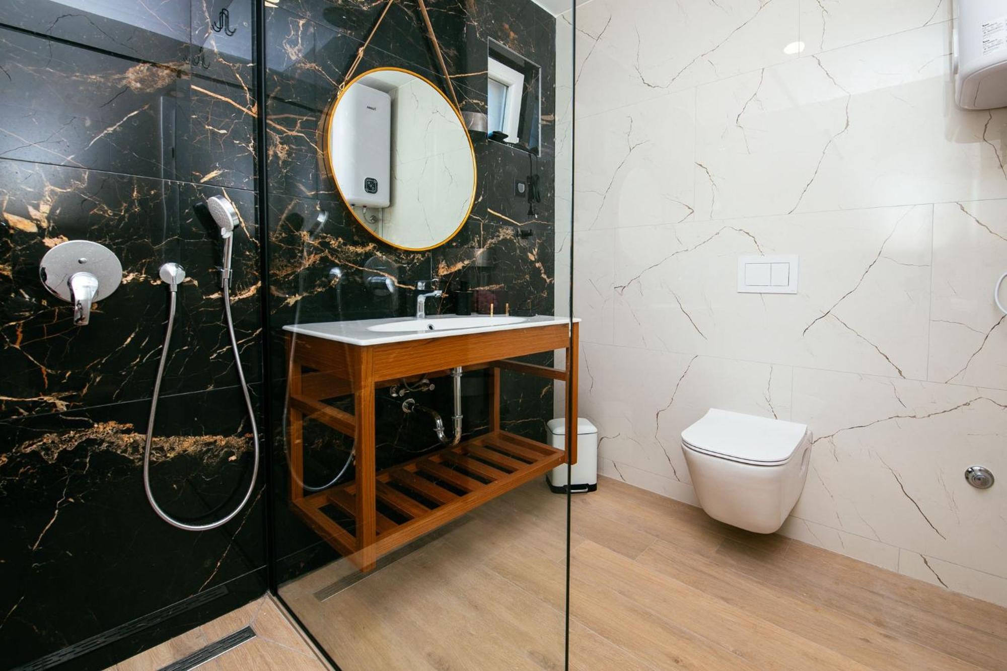 Didixi Apartments Pakostane Bagian luar foto